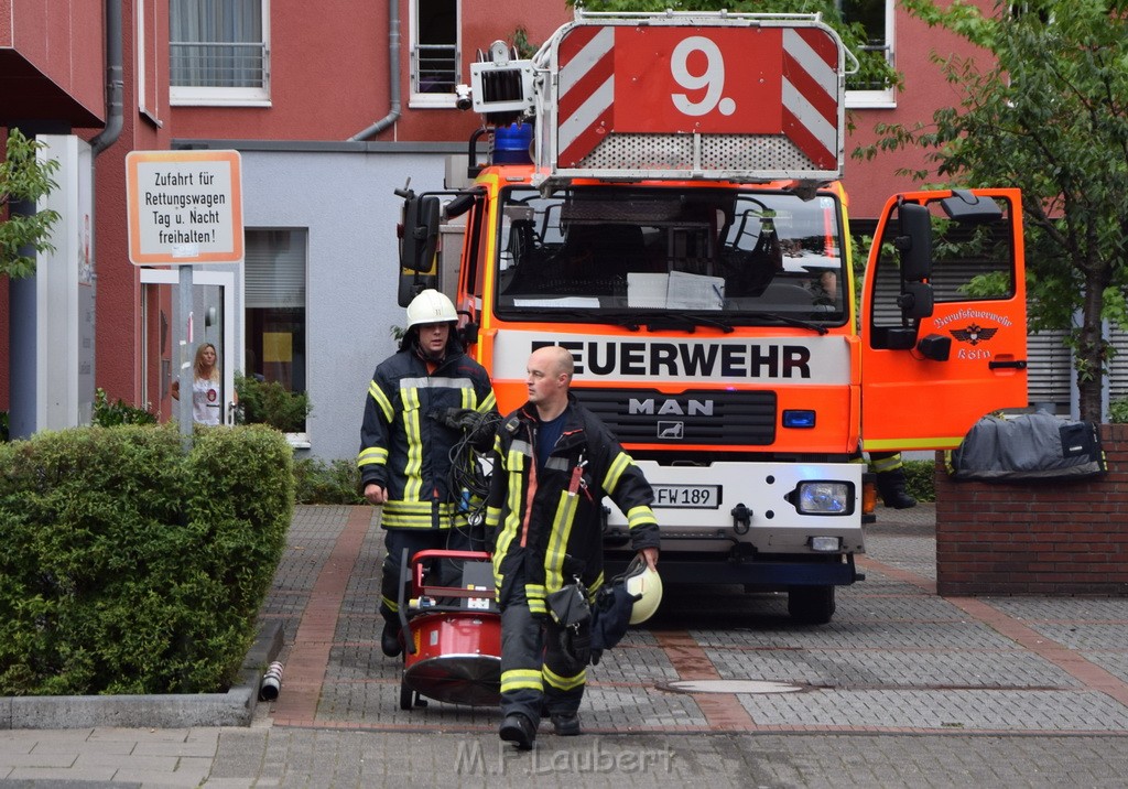 Feuer 2 Y Koeln Muelheim Elisabeth Breuerstr P68.JPG - Miklos Laubert